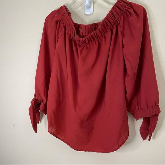 Japna | Off the shoulder | XSmall | Flattering comfort| 3/4 sleeve - Picture 3 of 12